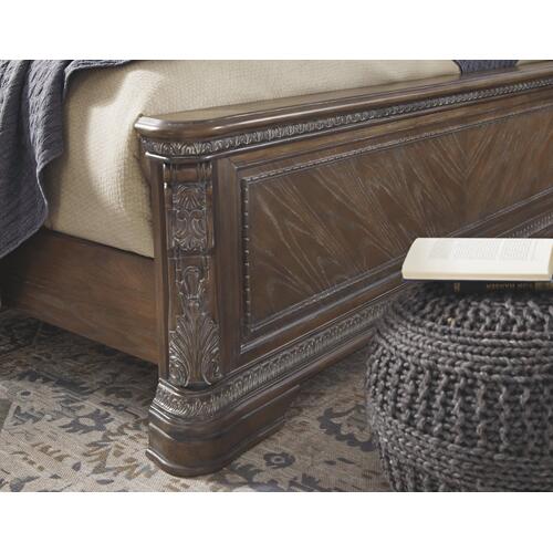 Charmond Queen Upholstered Sleigh Bed