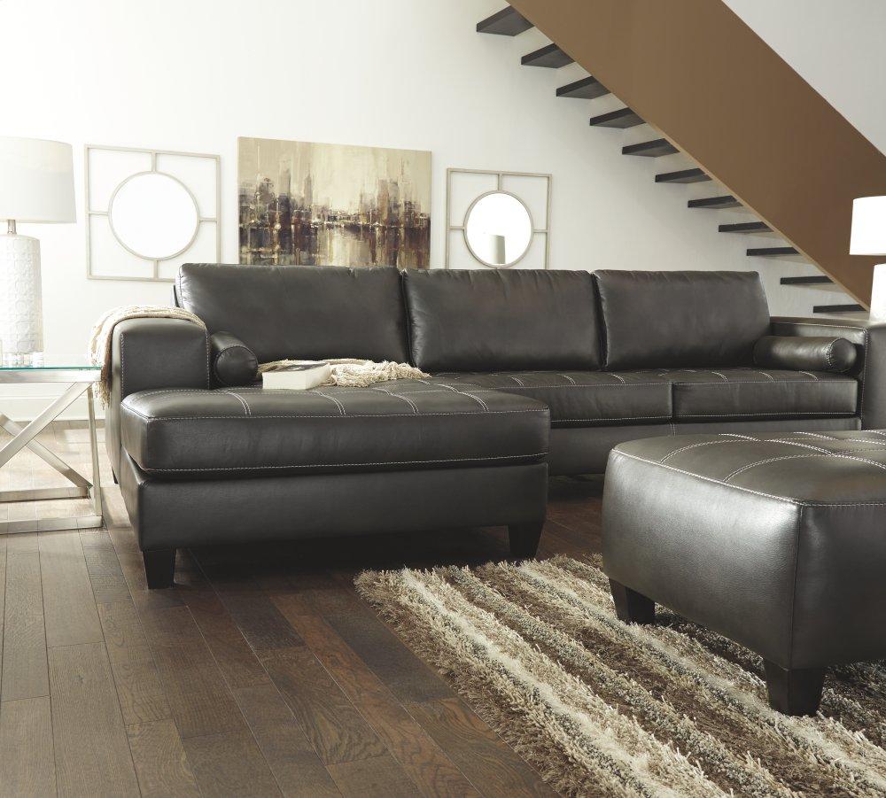 Nokomis 2-piece Sectional With Chaise