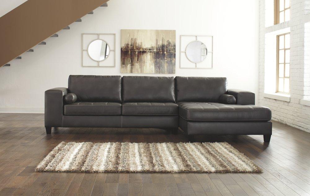 Nokomis 2-piece Sectional With Chaise