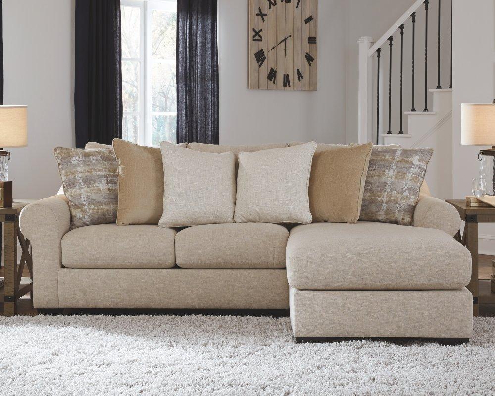 Ingleside 2-piece Sectional With Chaise