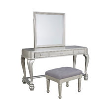 Coralayne - Silver 3 Piece Bedroom Set